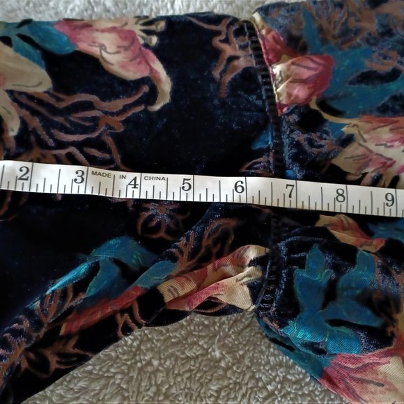 Daytrip Burnout Velveteen Kimino Size L - Picture 8 of 9